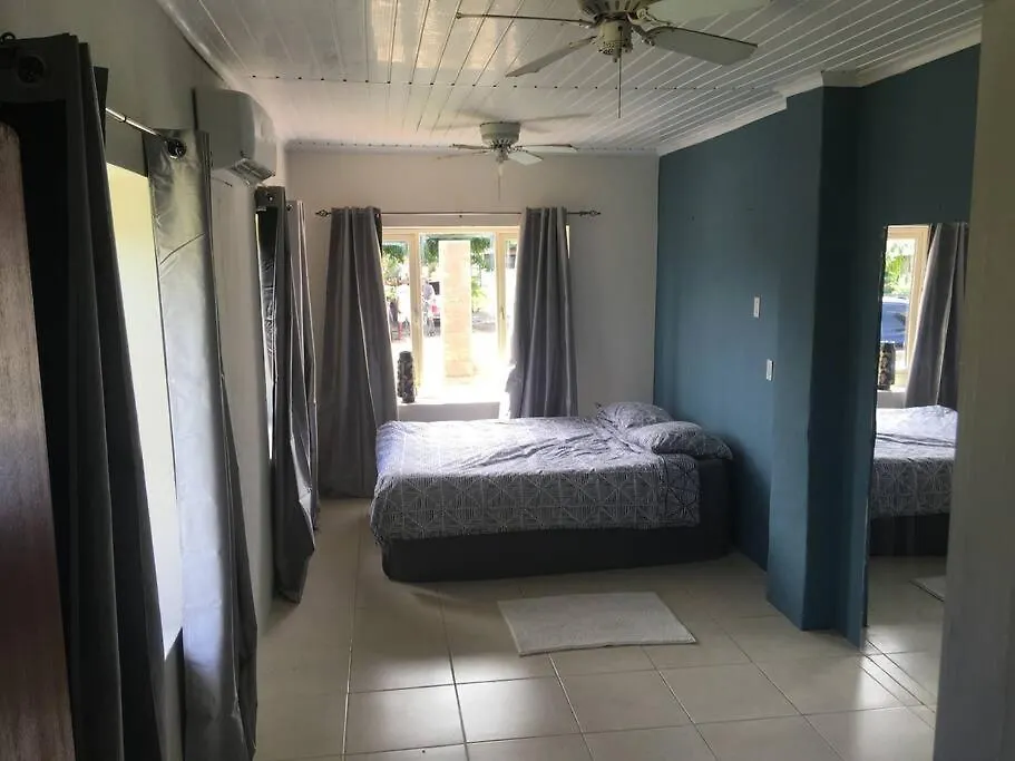 Spacious House Walking Distance From The Ocean Savaneta Aruba